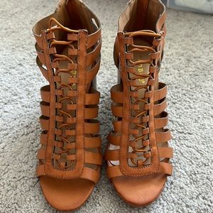 NEW - Bamboo Brown Heels
